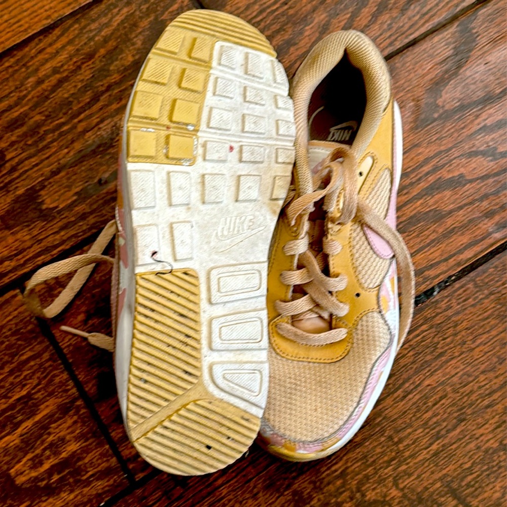 Big girls NIKE tennis